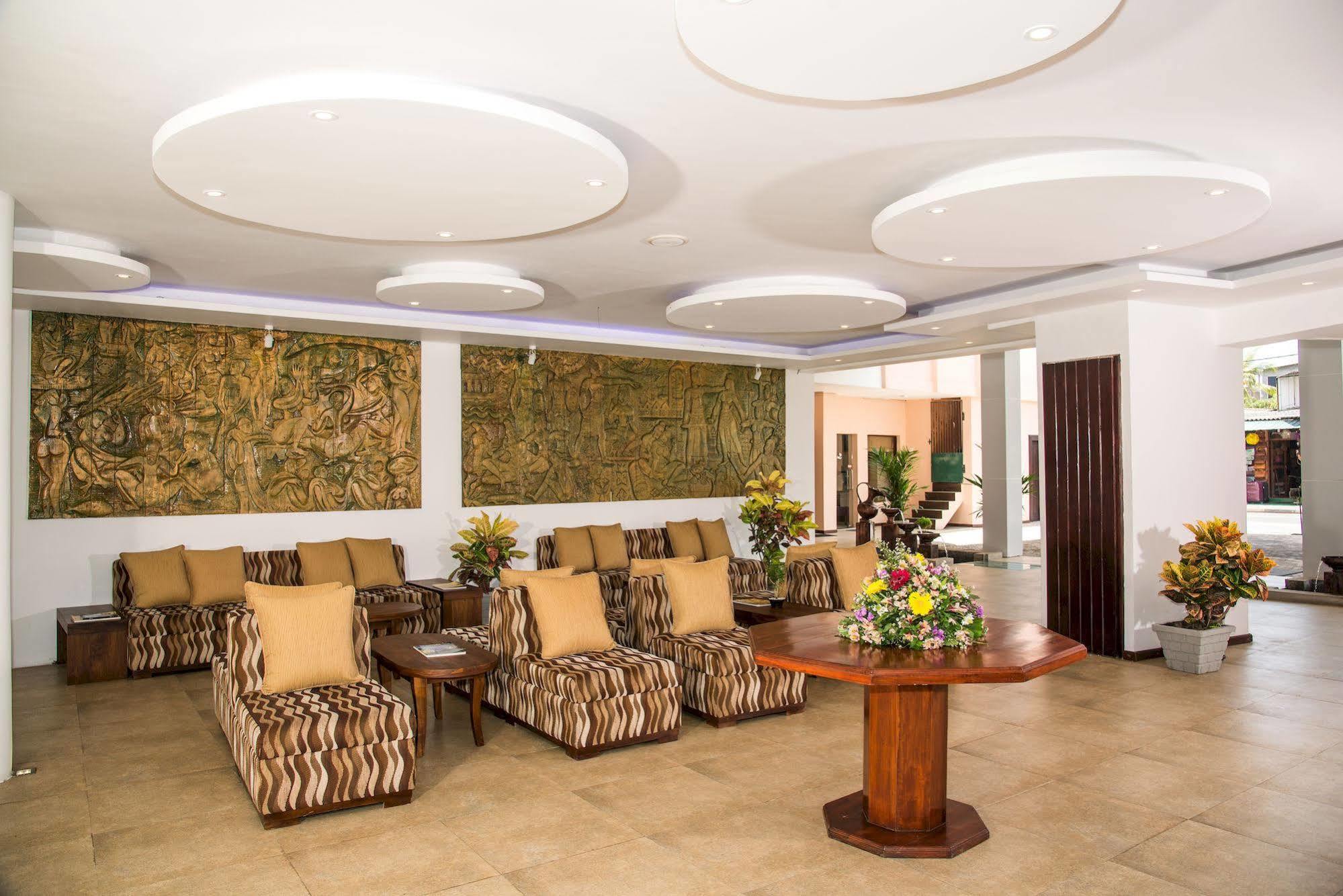 Paradise Beach Hotel Negombo Exterior foto